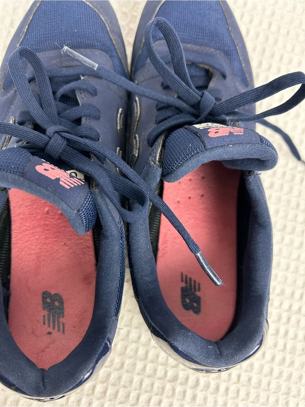 New Balance 696 WL696TC Navy Blue Lifestyle Sneakers Lace Up Women’s Size 9